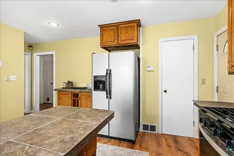 25 St. Paul Avenue Duluth MN 55803