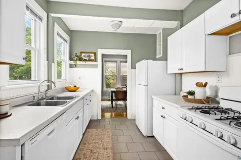 626 N 10th Avenue E Duluth MN 55805
