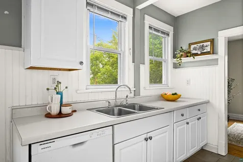 626 N 10th Avenue E Duluth MN 55805