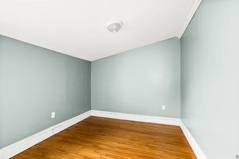 626 N 10th Avenue E Duluth MN 55805