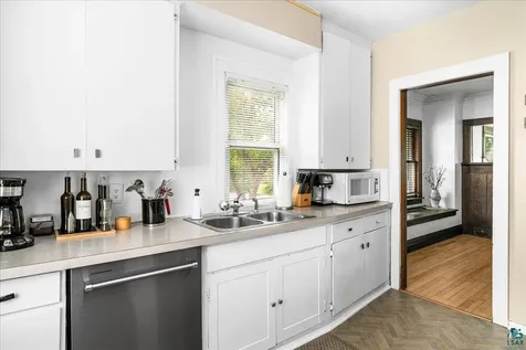 131 E Winona Street Duluth MN 55803