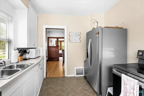 131 E Winona Street Duluth MN 55803