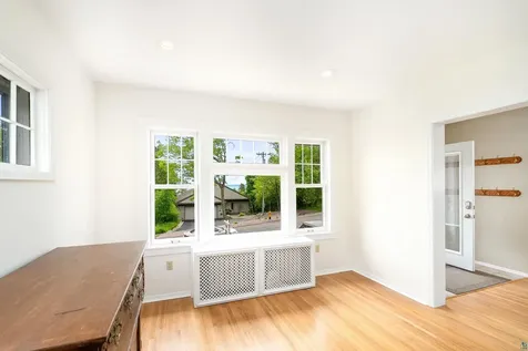 2701 E 2nd Street Duluth MN 55812