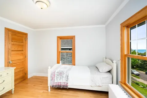 2701 E 2nd Street Duluth MN 55812