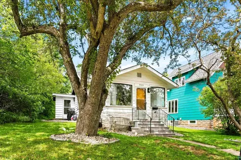 5325 Oakley Street Duluth MN 55804