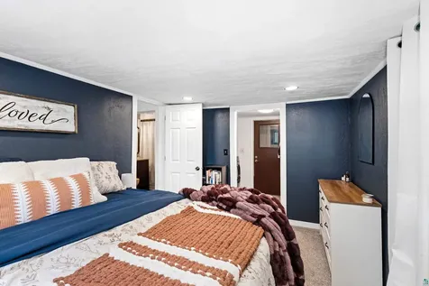 5325 Oakley Street Duluth MN 55804