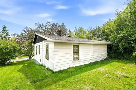5325 Oakley Street Duluth MN 55804