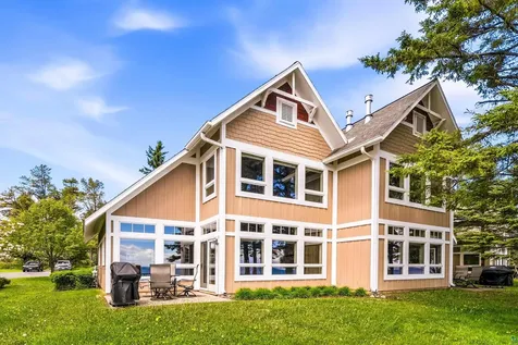 596 Larsmont Way Two Harbors MN 55616