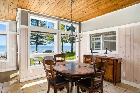 596 Larsmont Way Two Harbors MN 55616
