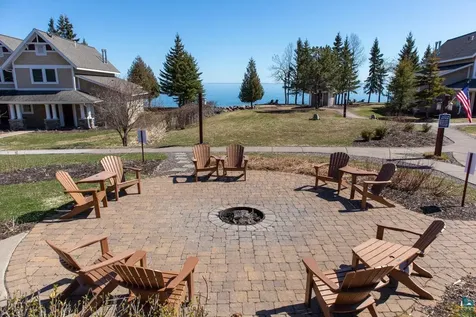 596 Larsmont Way Two Harbors MN 55616