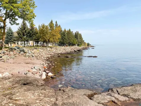 596 Larsmont Way Two Harbors MN 55616