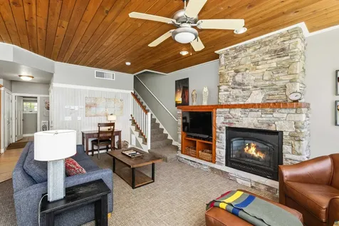 596 Larsmont Way Two Harbors MN 55616