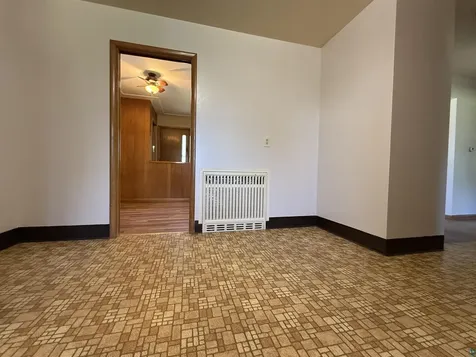 607 3rd Street NE Chisholm MN 55719
