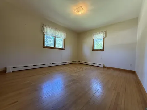 607 3rd Street NE Chisholm MN 55719