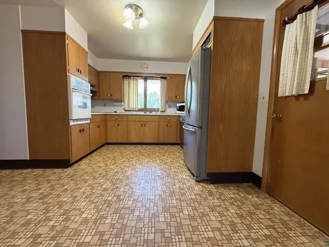 607 3rd Street NE Chisholm MN 55719