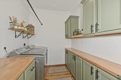 2213 Oakes Avenue Superior WI 54880