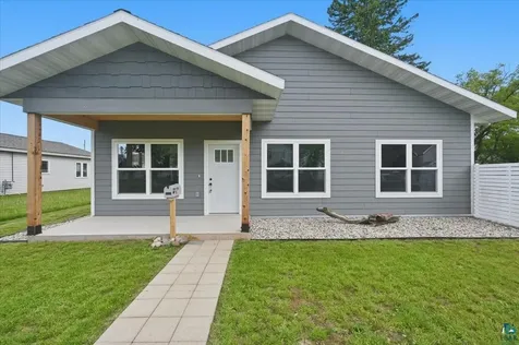 2213 Oakes Avenue Superior WI 54880