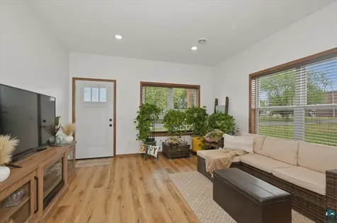 2213 Oakes Avenue Superior WI 54880