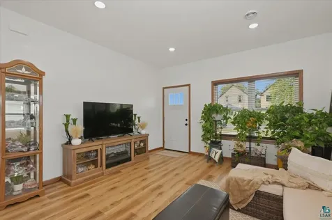 2213 Oakes Avenue Superior WI 54880