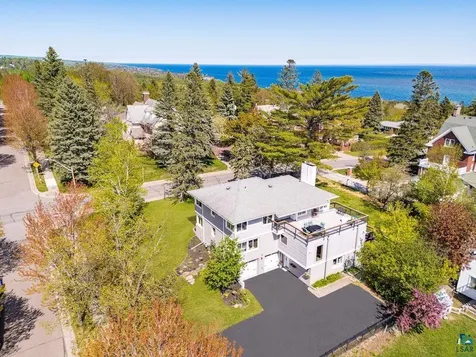 225 N 26th Avenue E Duluth MN 55812