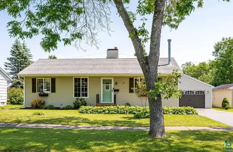13 James Road Silver Bay MN 55614