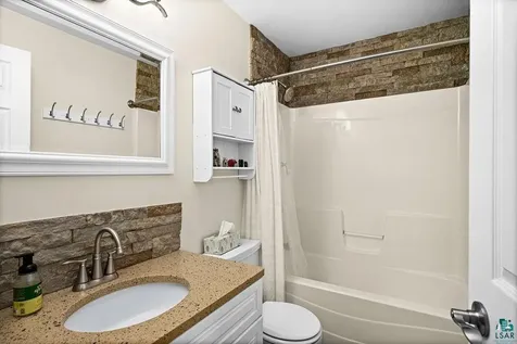 13 James Road Silver Bay MN 55614