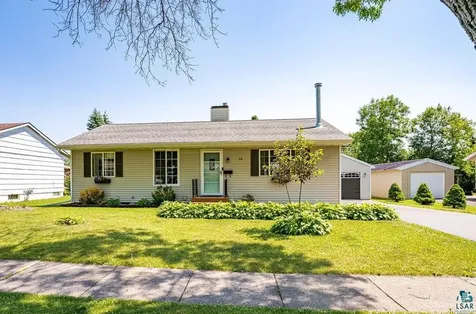 13 James Road Silver Bay MN 55614