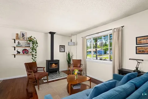 13 James Road Silver Bay MN 55614