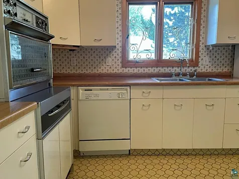 44 Ash Boulevard Babbitt MN 55706-0000