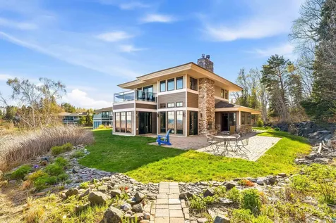 1759 Silver Cliff Lane Two Harbors MN 55616