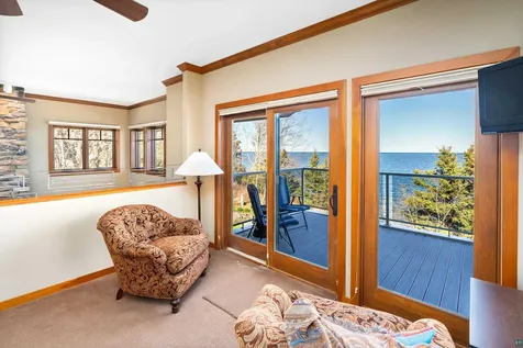 1759 Silver Cliff Lane Two Harbors MN 55616