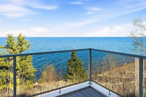 1759 Silver Cliff Lane Two Harbors MN 55616