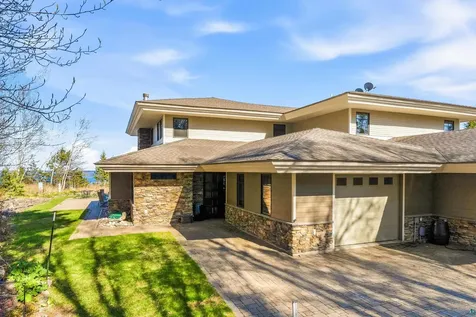 1759 Silver Cliff Lane Two Harbors MN 55616
