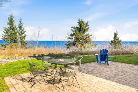 1759 Silver Cliff Lane Two Harbors MN 55616