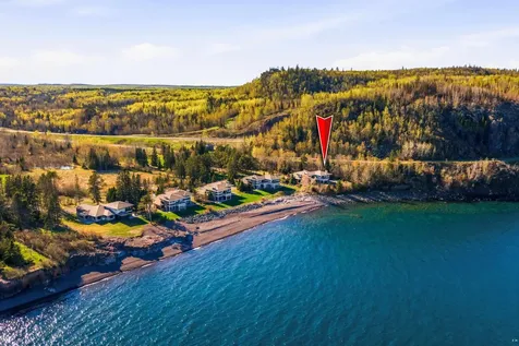 1759 Silver Cliff Lane Two Harbors MN 55616