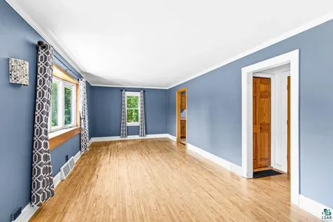 809 N Robin Avenue Duluth MN 55811