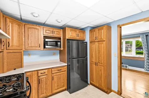 809 N Robin Avenue Duluth MN 55811