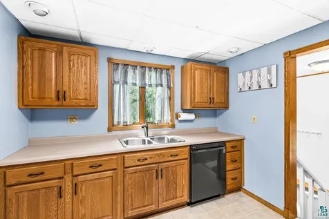 809 N Robin Avenue Duluth MN 55811