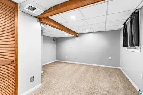 809 N Robin Avenue Duluth MN 55811