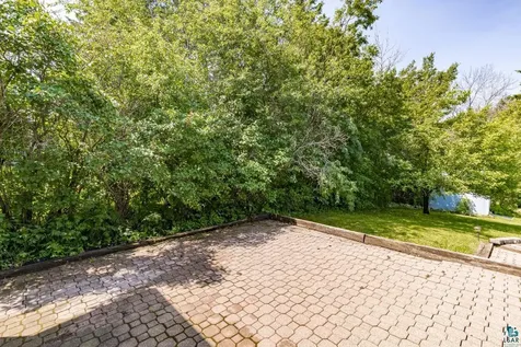 809 N Robin Avenue Duluth MN 55811