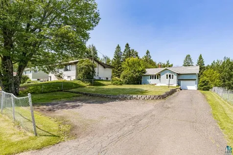 809 N Robin Avenue Duluth MN 55811