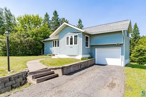 809 N Robin Avenue Duluth MN 55811