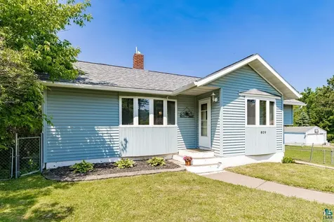 809 N Robin Avenue Duluth MN 55811