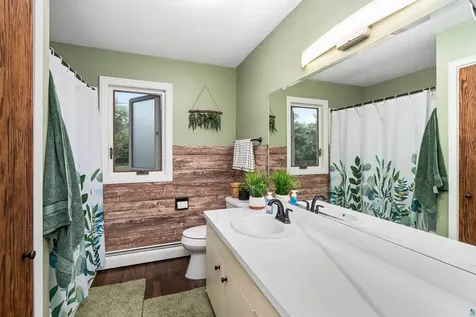 76 N 21st Street E Superior WI 54880