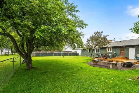 76 N 21st Street E Superior WI 54880