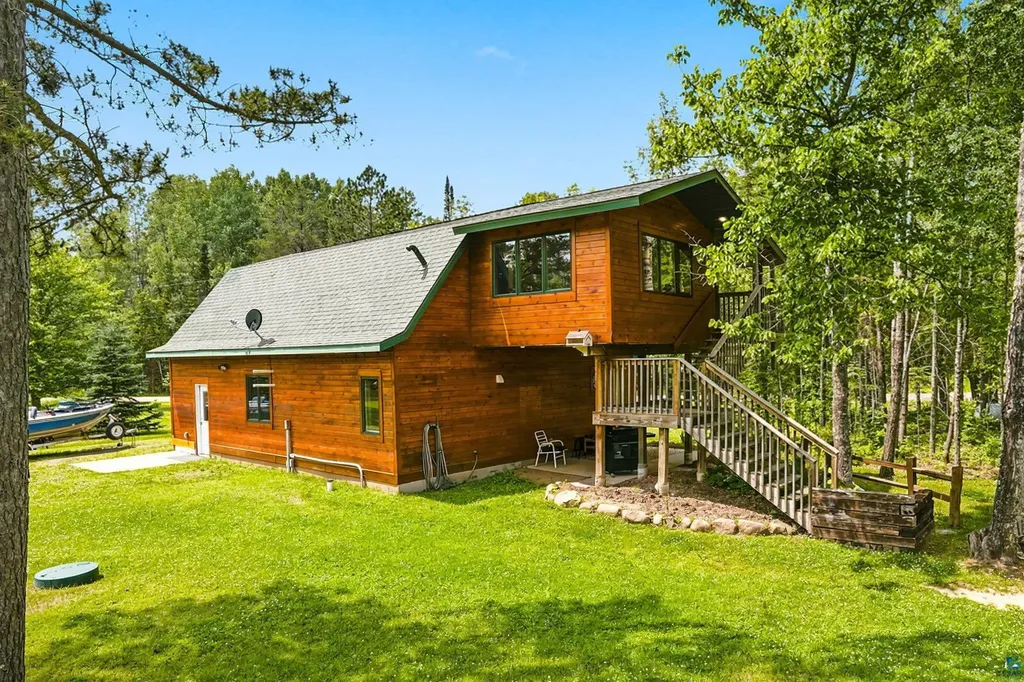9046 Eagles Club Road Alborn MN 55702