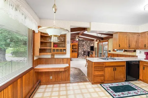 140 W Faribault Street Duluth MN 55803