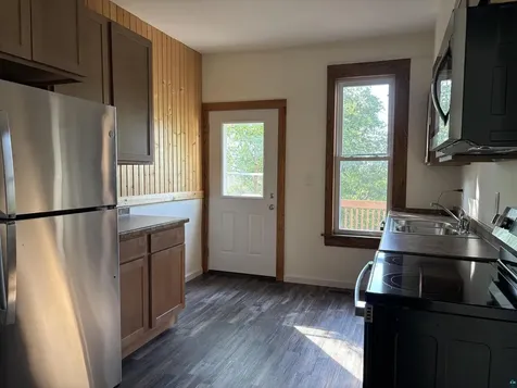 826 E 6th Street Duluth MN 55805