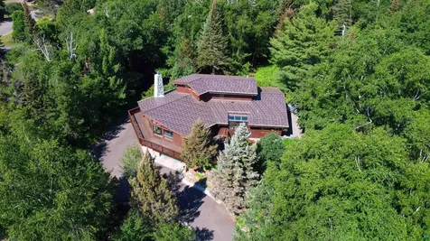207 9th Avenue W Grand Marais MN 55604