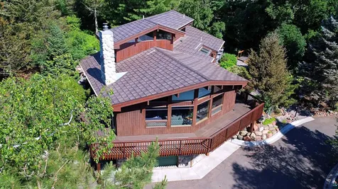 207 9th Avenue W Grand Marais MN 55604